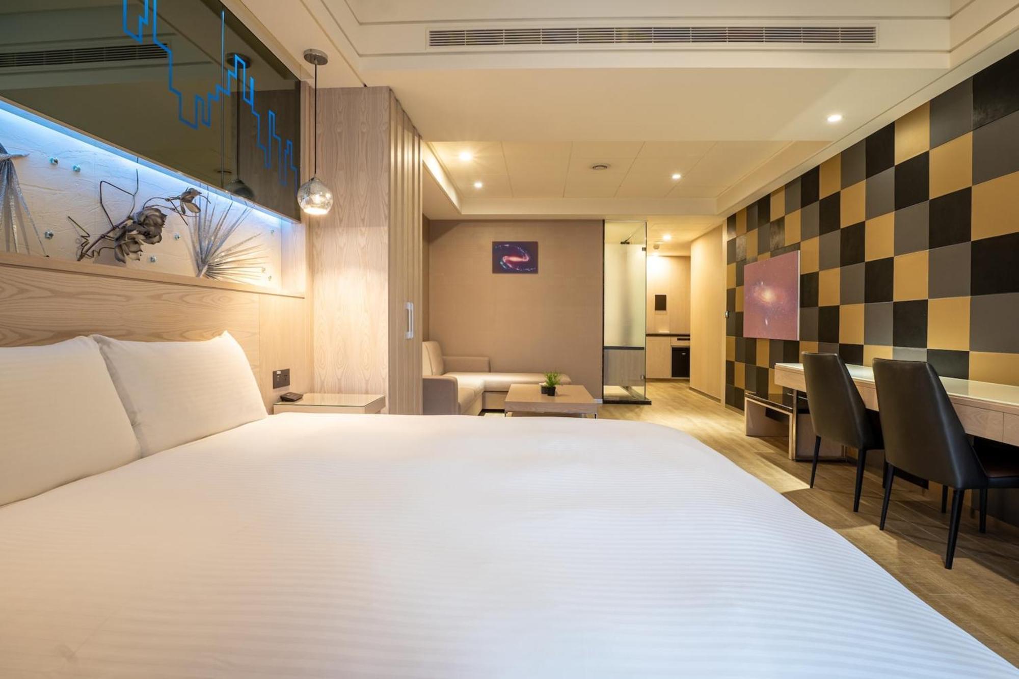 Guide Hotel Taichung Ziyou Dış mekan fotoğraf