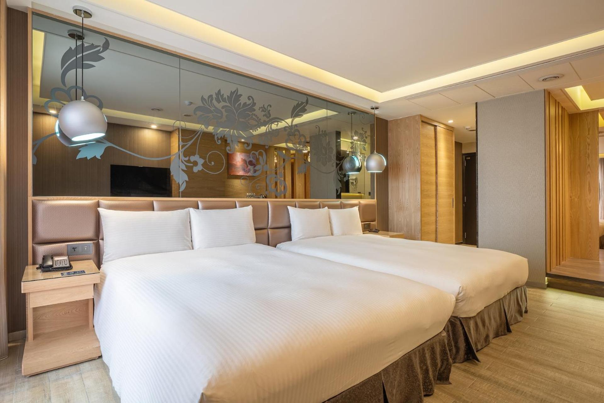 Guide Hotel Taichung Ziyou Dış mekan fotoğraf