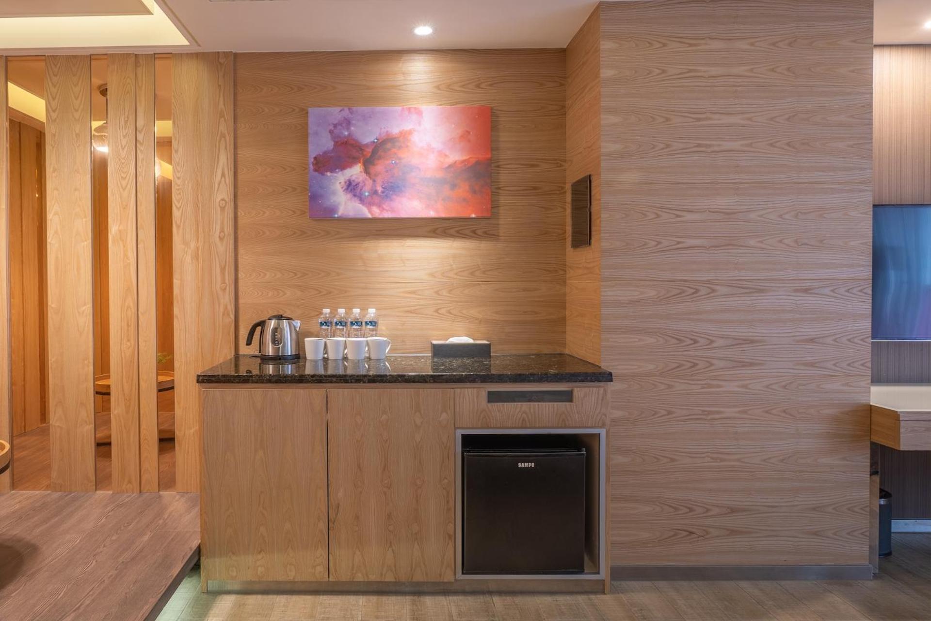 Guide Hotel Taichung Ziyou Dış mekan fotoğraf