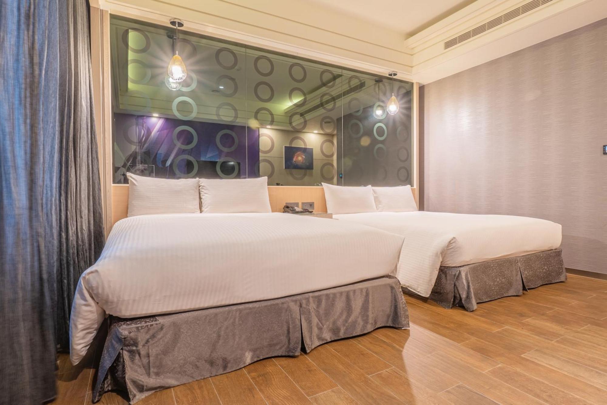 Guide Hotel Taichung Ziyou Dış mekan fotoğraf