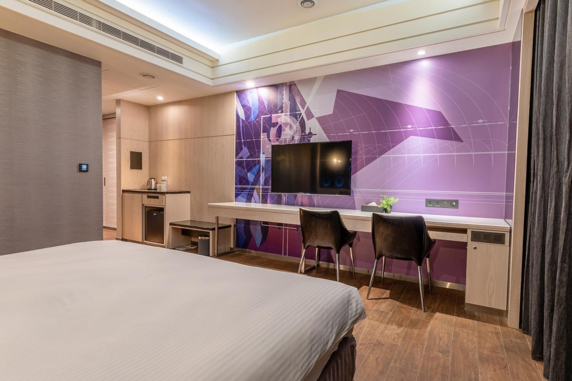 Guide Hotel Taichung Ziyou Dış mekan fotoğraf