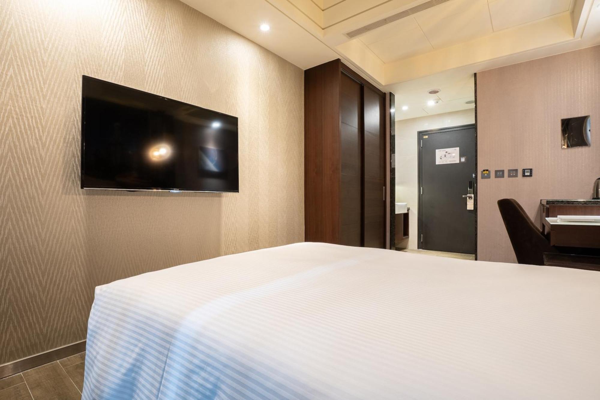 Guide Hotel Taichung Ziyou Dış mekan fotoğraf