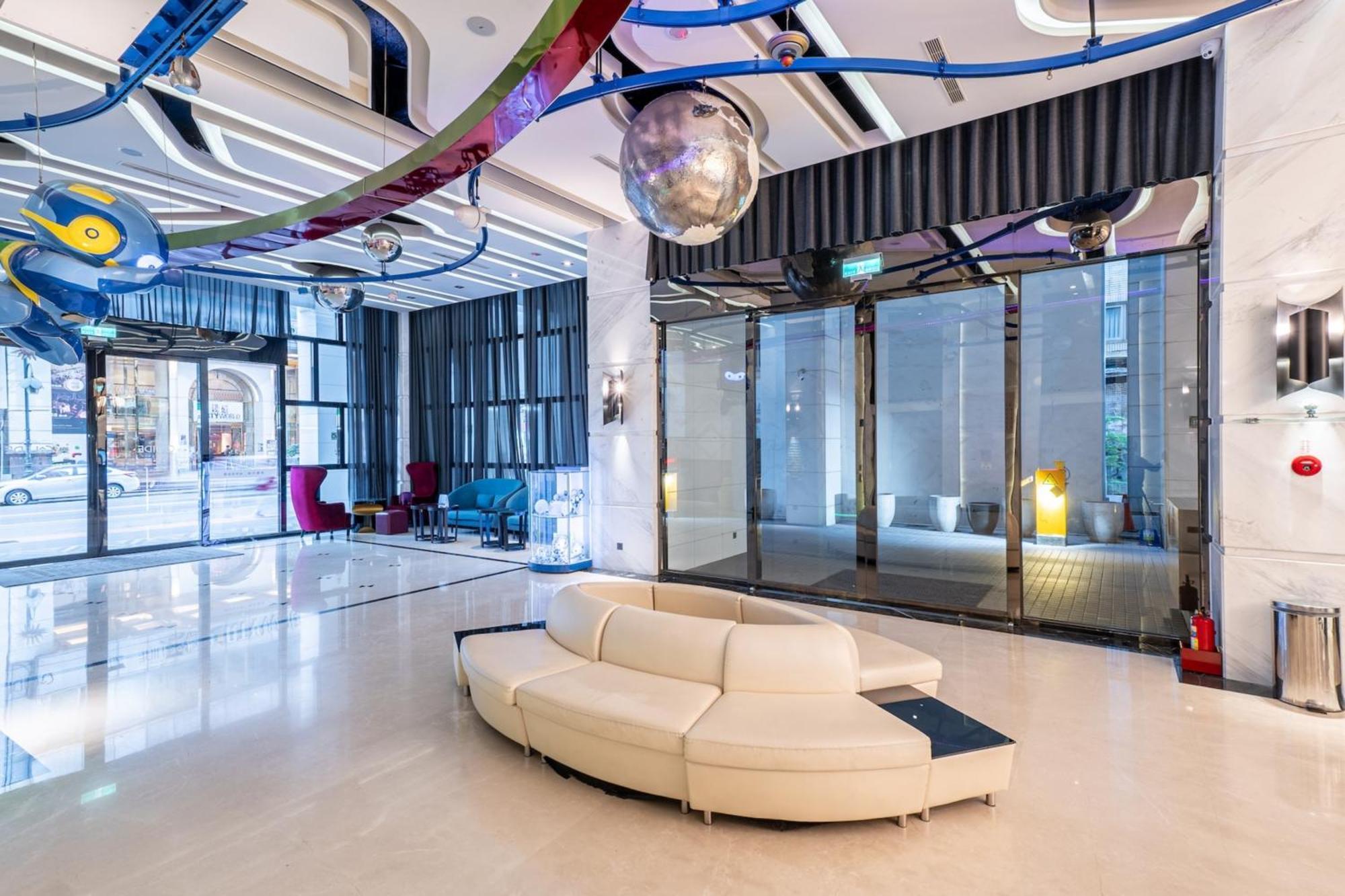 Guide Hotel Taichung Ziyou Dış mekan fotoğraf
