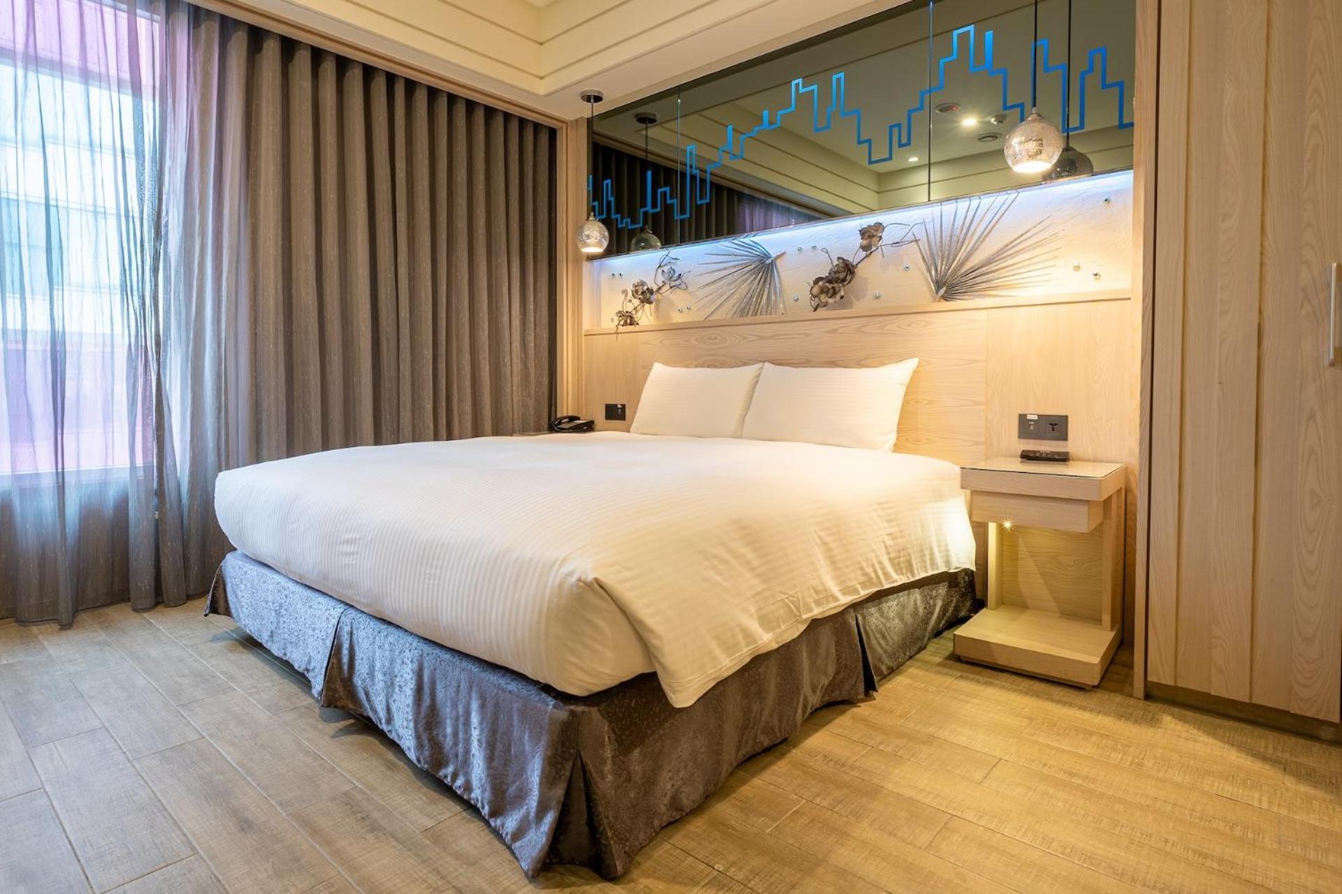 Guide Hotel Taichung Ziyou Dış mekan fotoğraf
