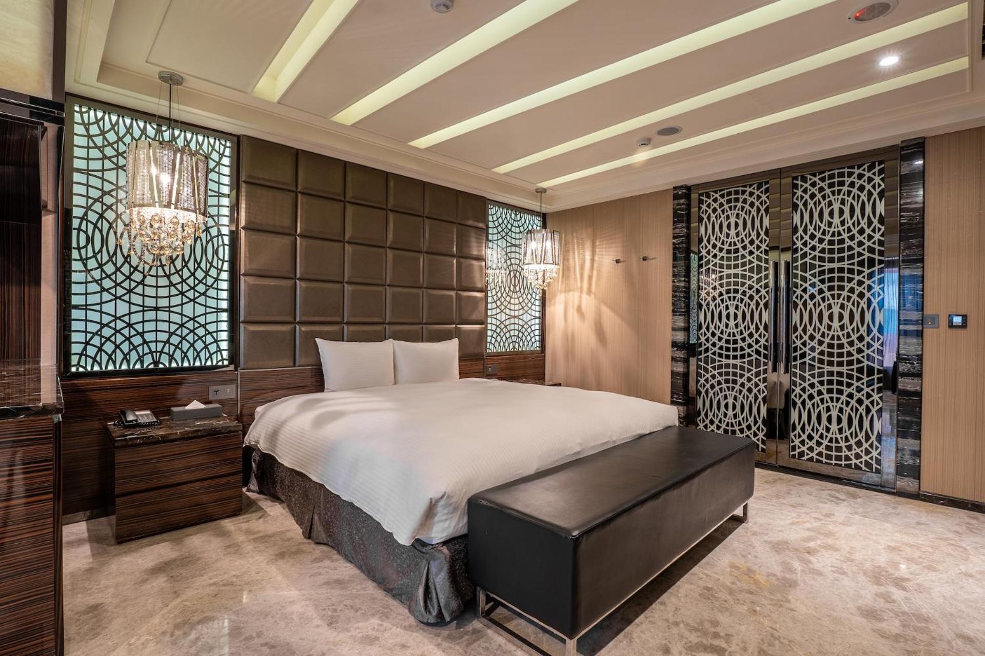 Guide Hotel Taichung Ziyou Dış mekan fotoğraf