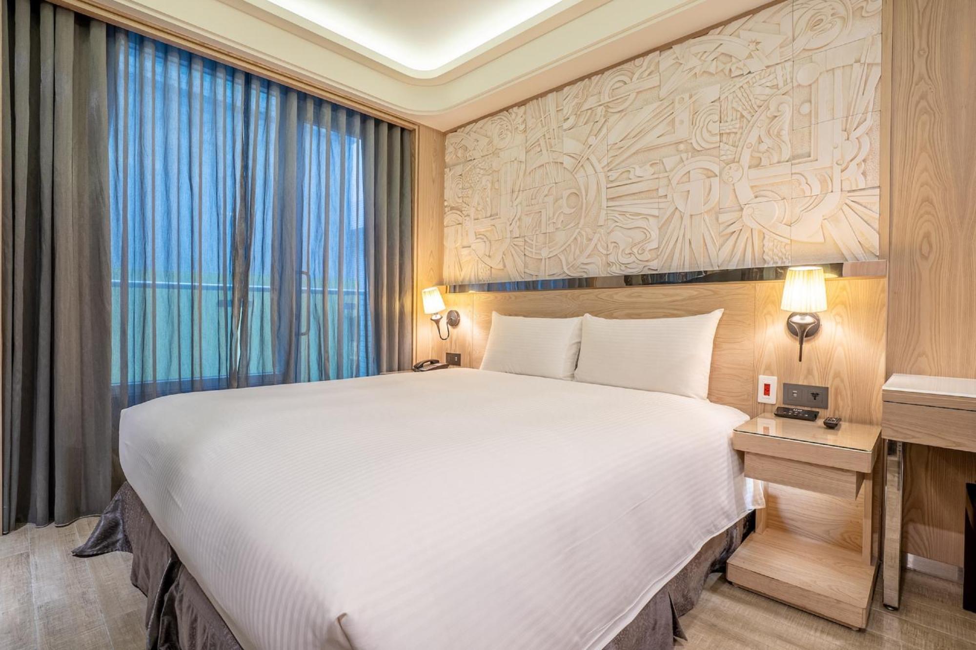 Guide Hotel Taichung Ziyou Dış mekan fotoğraf